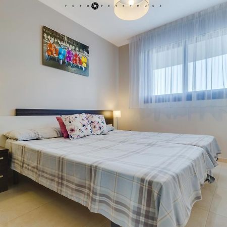 Sea Senses Skyline Torrevieja Apartment Bagian luar foto