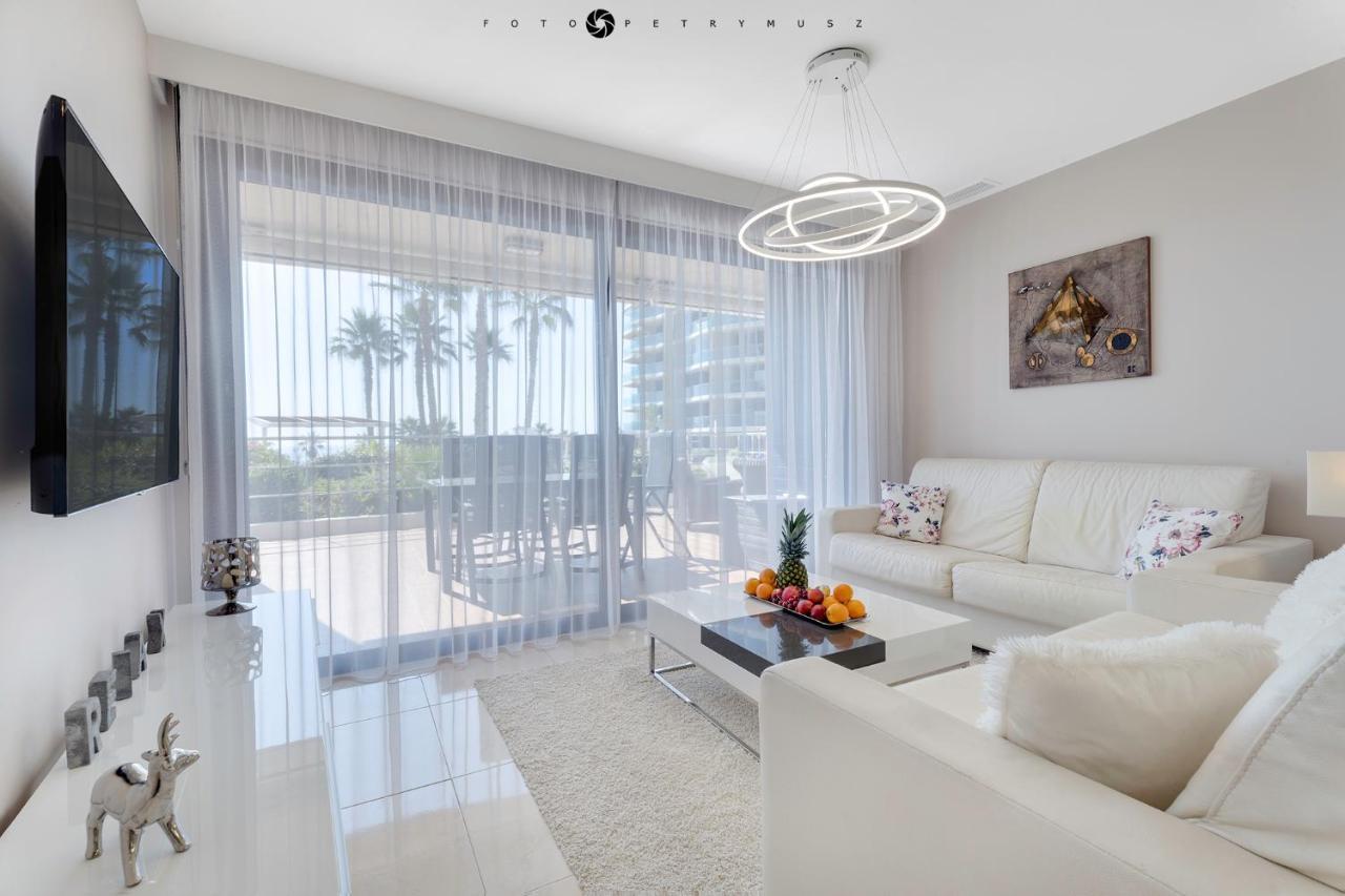 Sea Senses Skyline Torrevieja Apartment Bagian luar foto