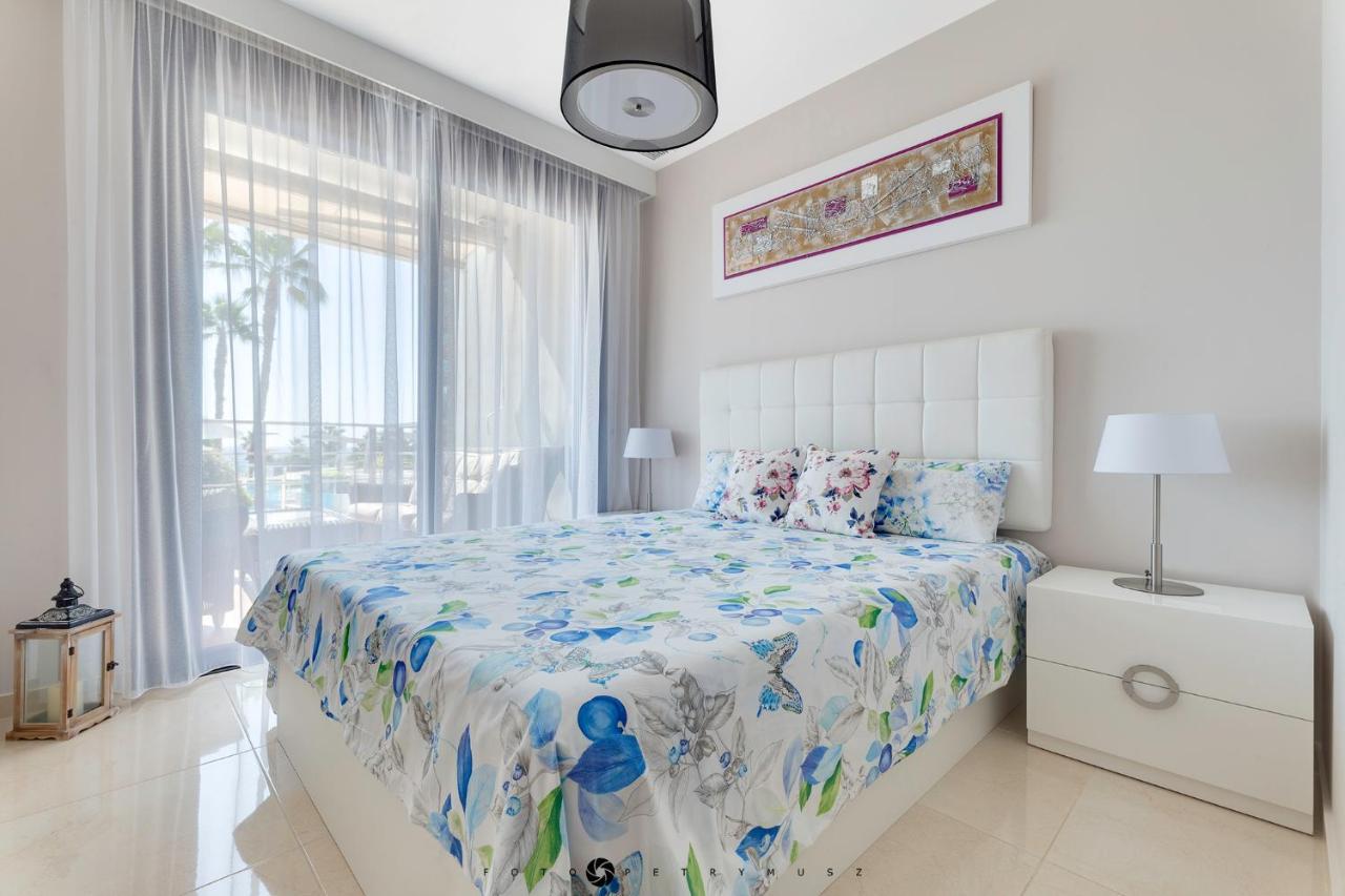 Sea Senses Skyline Torrevieja Apartment Bagian luar foto