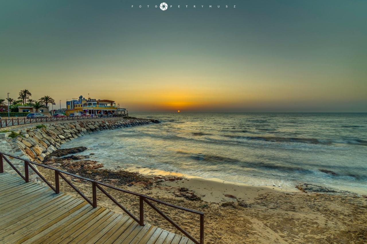 Sea Senses Skyline Torrevieja Apartment Bagian luar foto