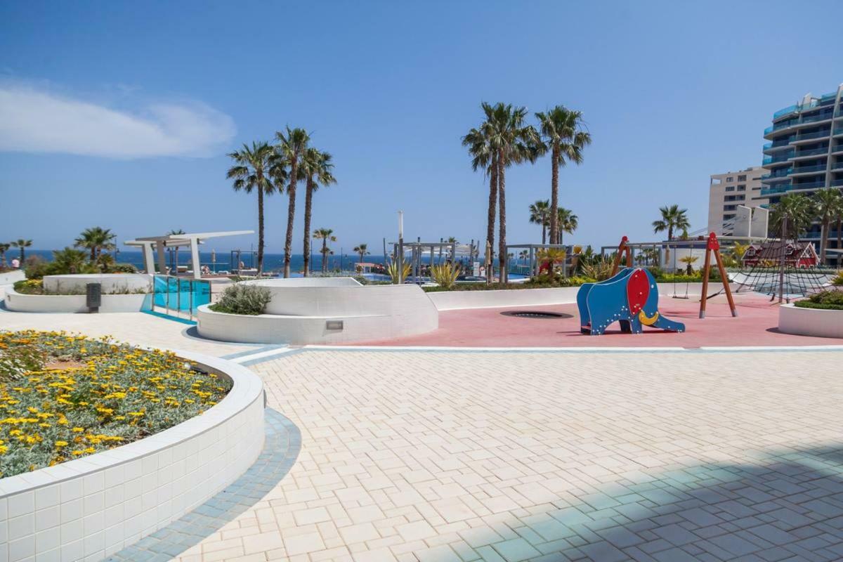 Sea Senses Skyline Torrevieja Apartment Bagian luar foto